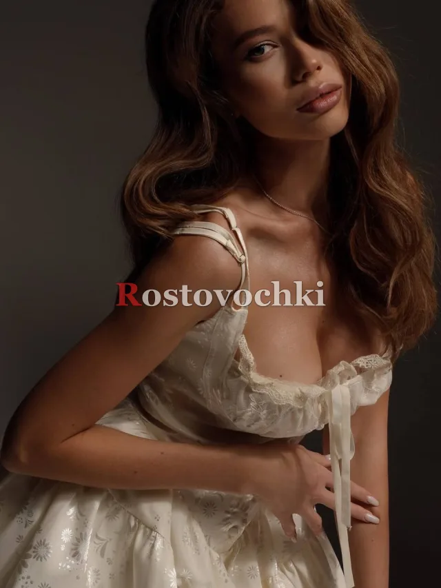 Джулия — главное фото