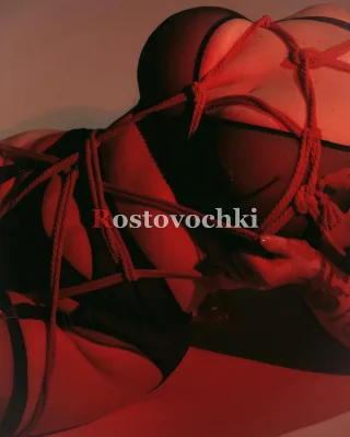 Лютфия — проститутка в районе Советский