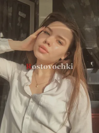 Яна — проститутка в районе Ленинский