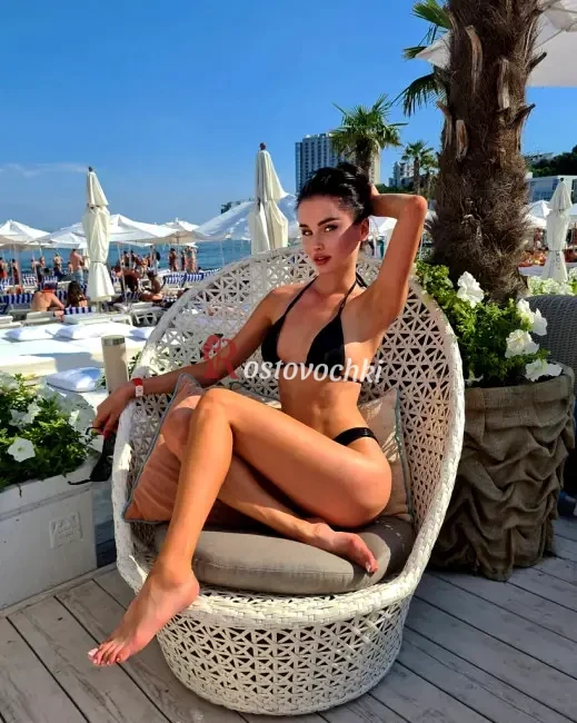 проститутка Алисия — возраст 23, рост 164, вес 49, размер груди 2