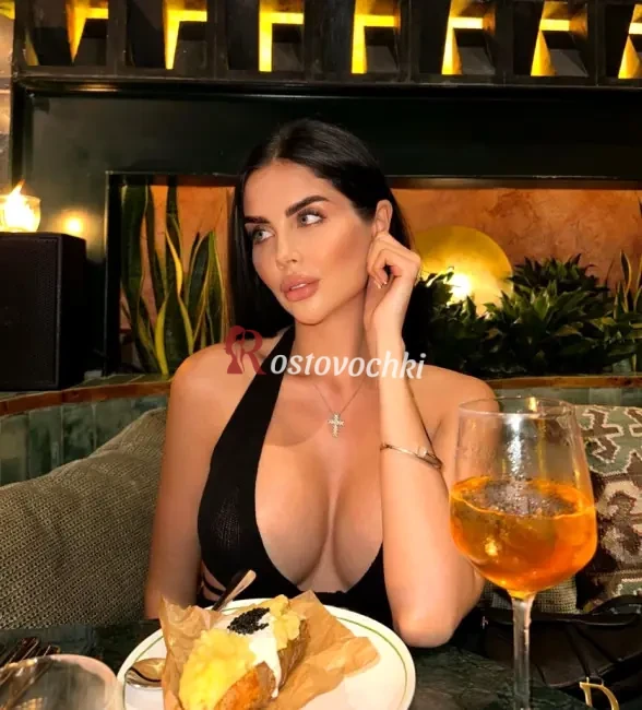 проститутка Амира — возраст 24, рост 178, вес 62, размер груди 4