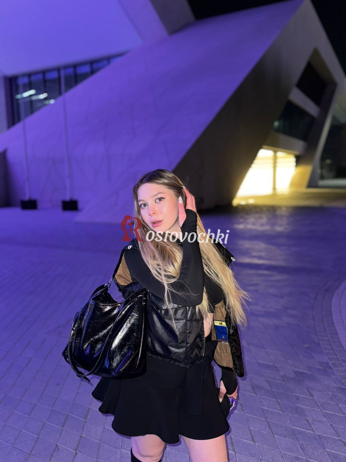 проститутка Миа — возраст 25, рост 163, вес 49, размер груди 2