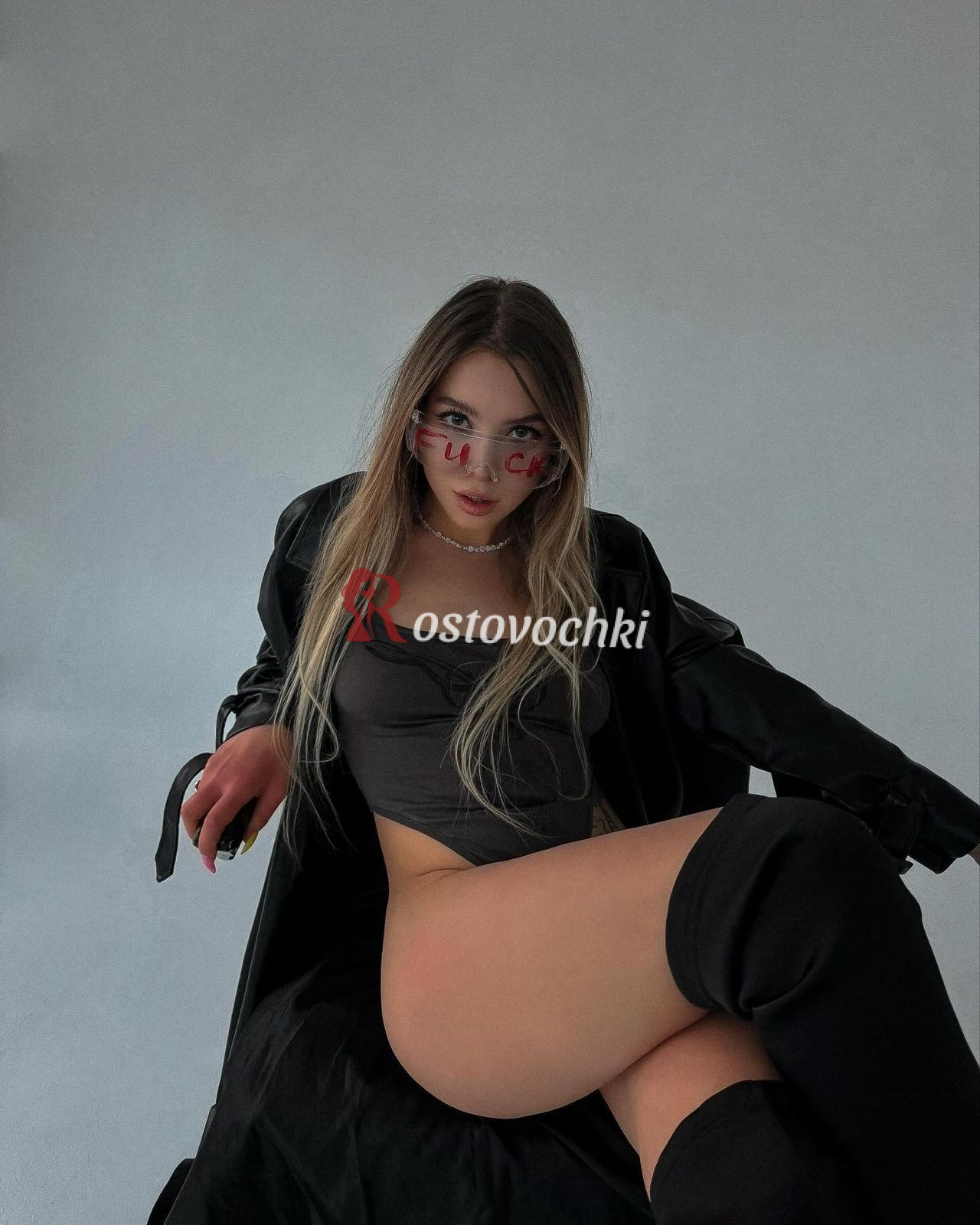 проститутка Миа — возраст 25, рост 163, вес 49, размер груди 2