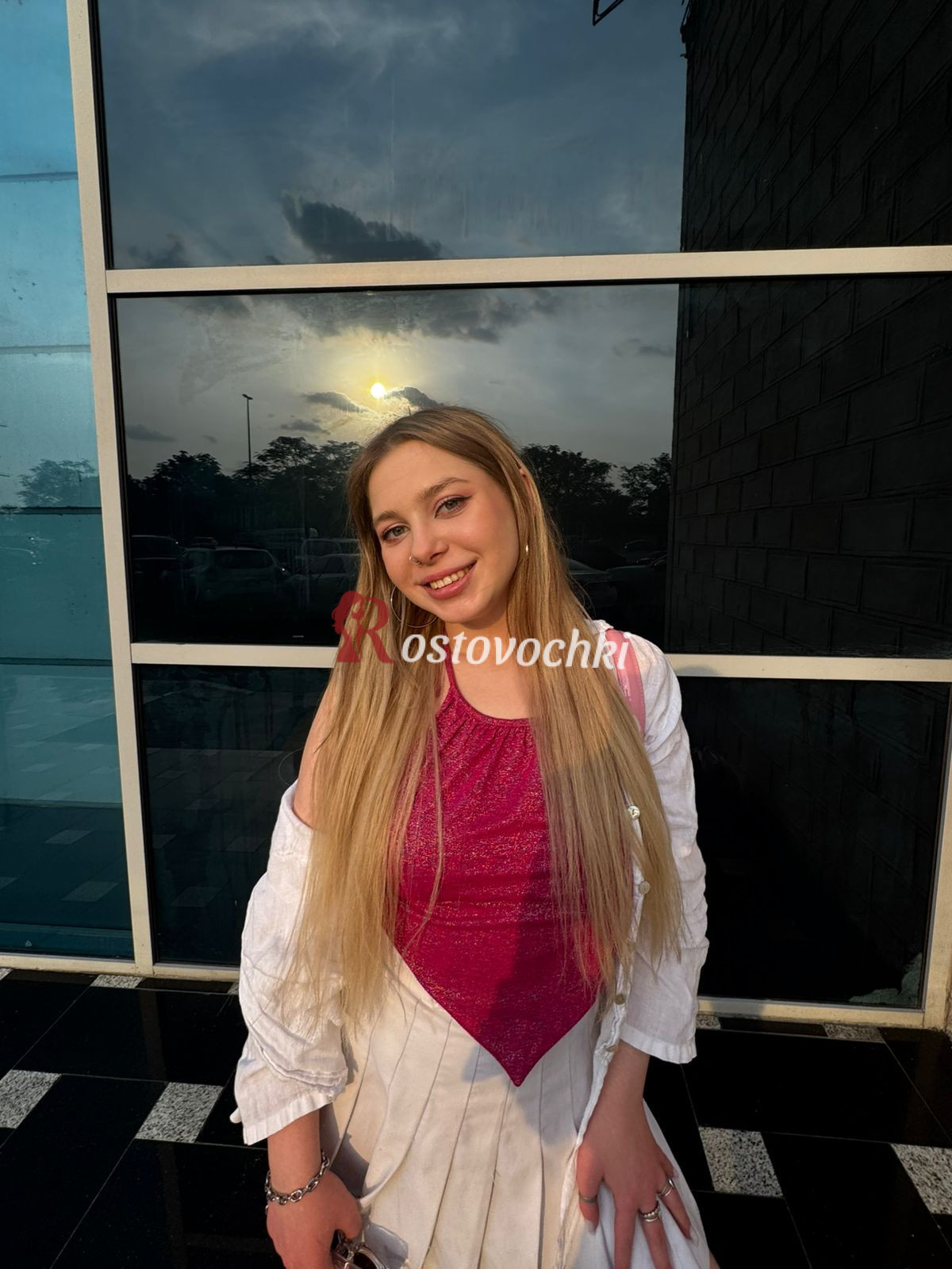 проститутка Миа — возраст 25, рост 163, вес 49, размер груди 2