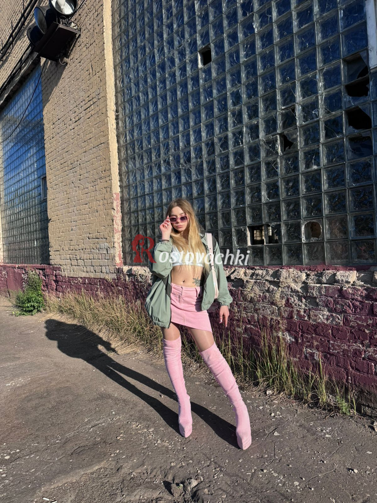 проститутка Миа — возраст 25, рост 163, вес 49, размер груди 2