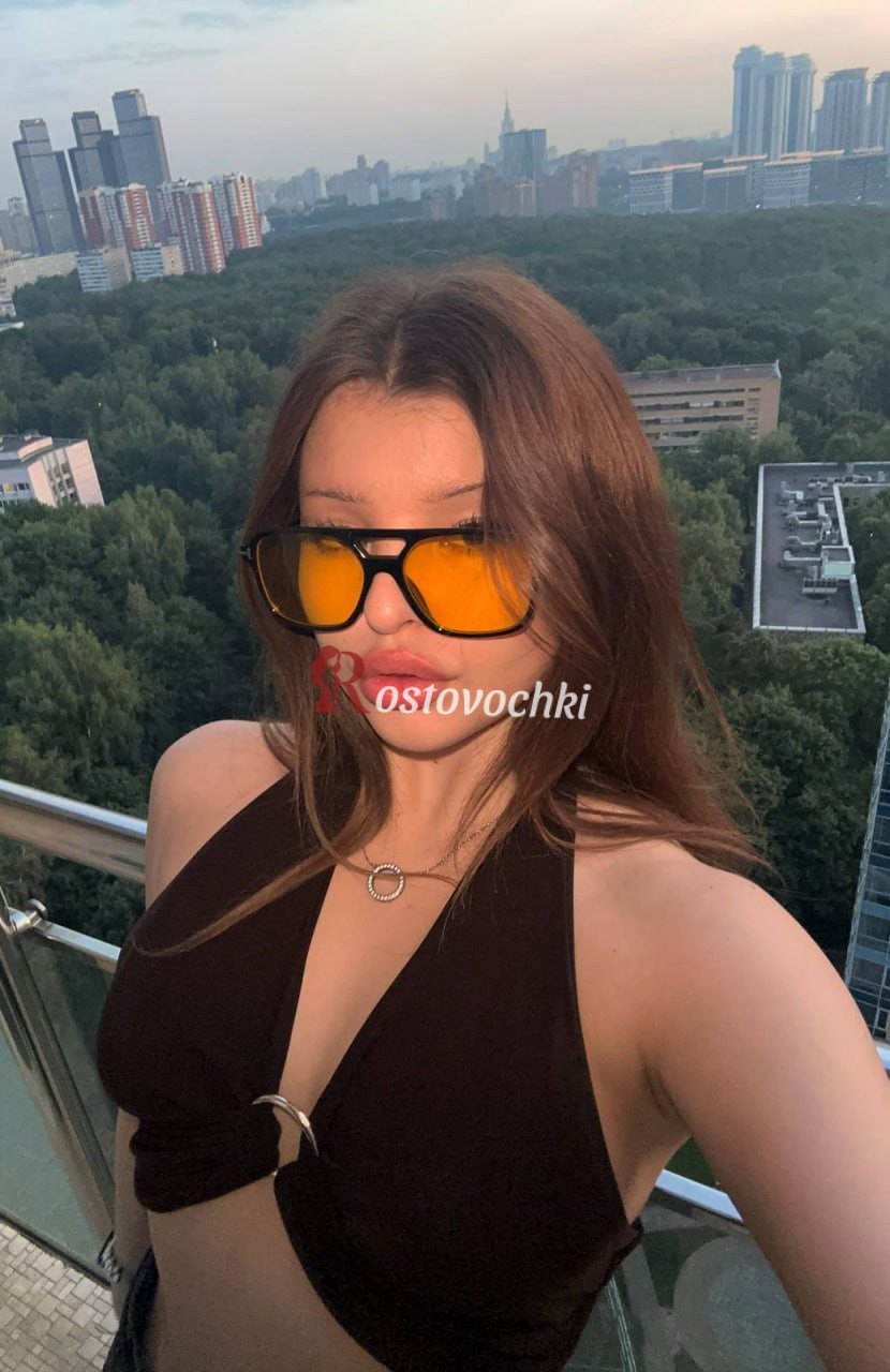 проститутка Ульяна — возраст 21, рост 164, вес 52, размер груди 2