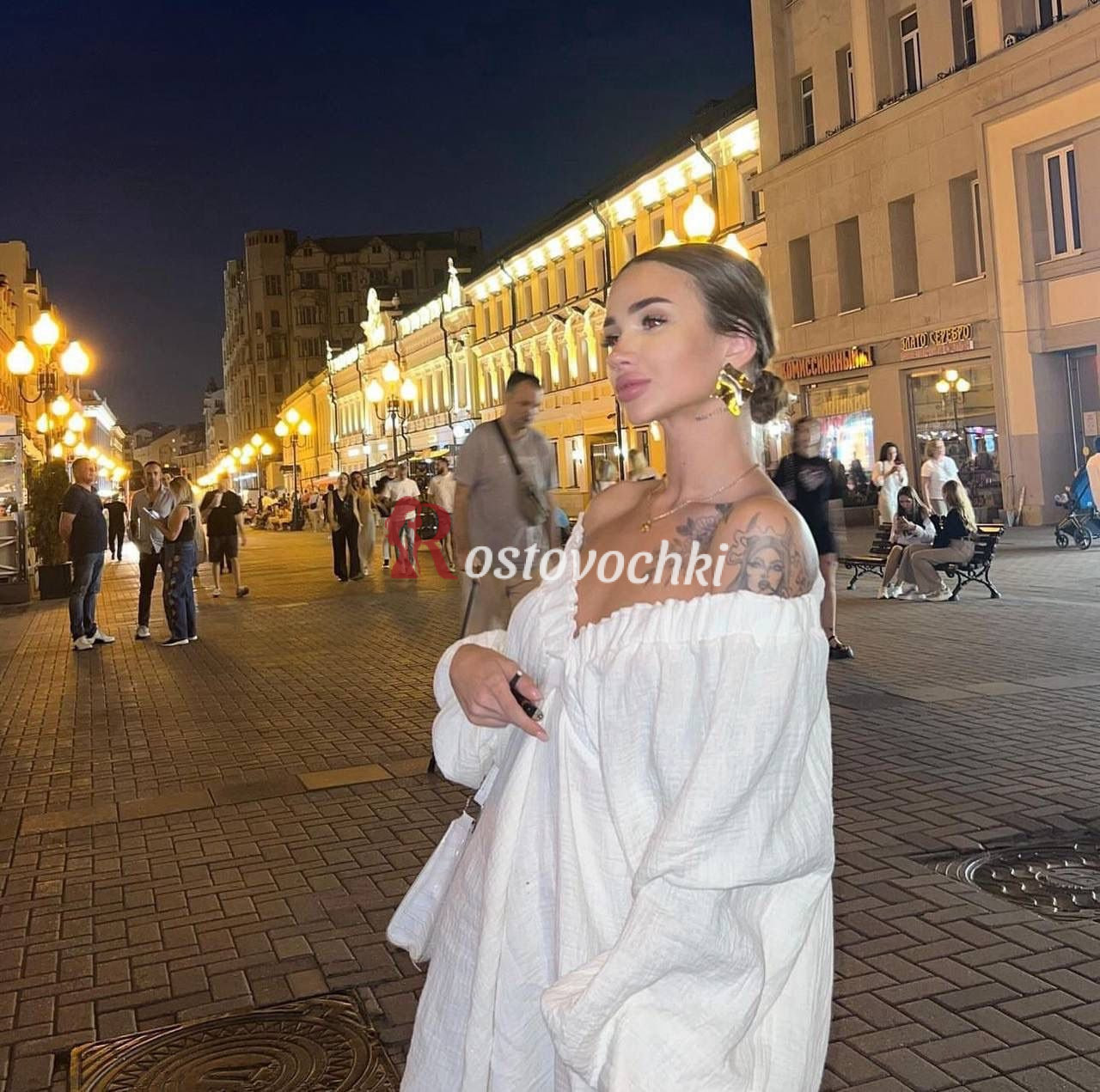 проститутка Марина — возраст 19, рост 158, вес 47, размер груди 2