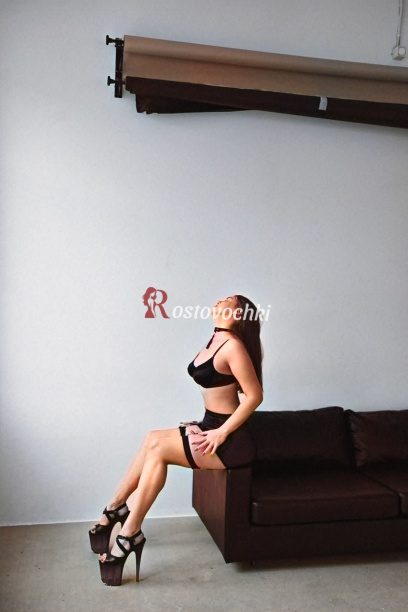 проститутка Мика — возраст 20, рост 175, вес 75, размер груди 4