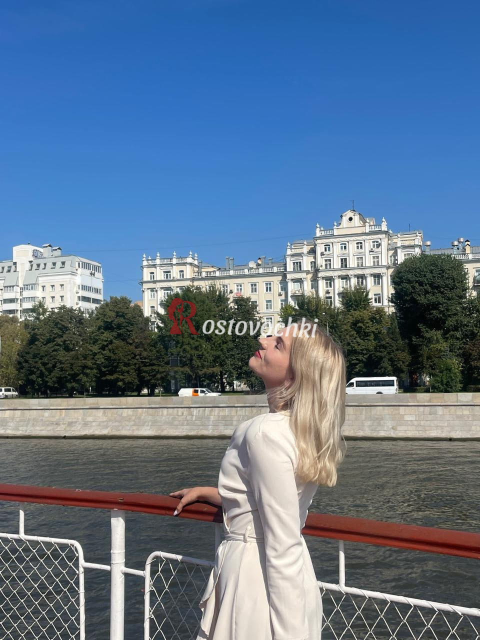 проститутка Эля — возраст 18, рост 168, вес 58, размер груди 2