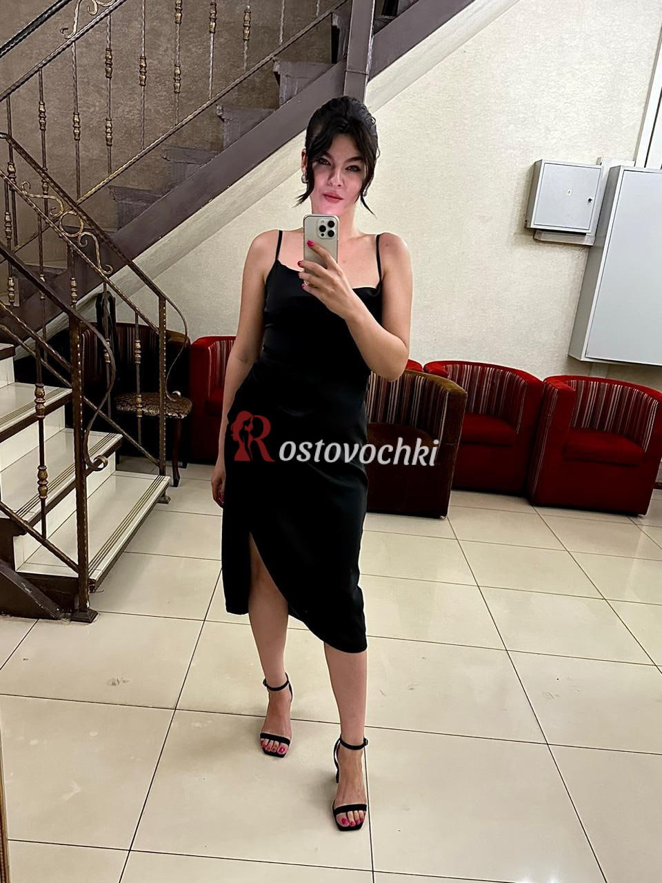 проститутка Сара — возраст 30, рост 174, вес 67, размер груди 3