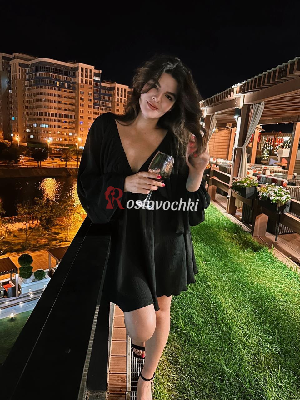 проститутка Сара — возраст 30, рост 174, вес 67, размер груди 3