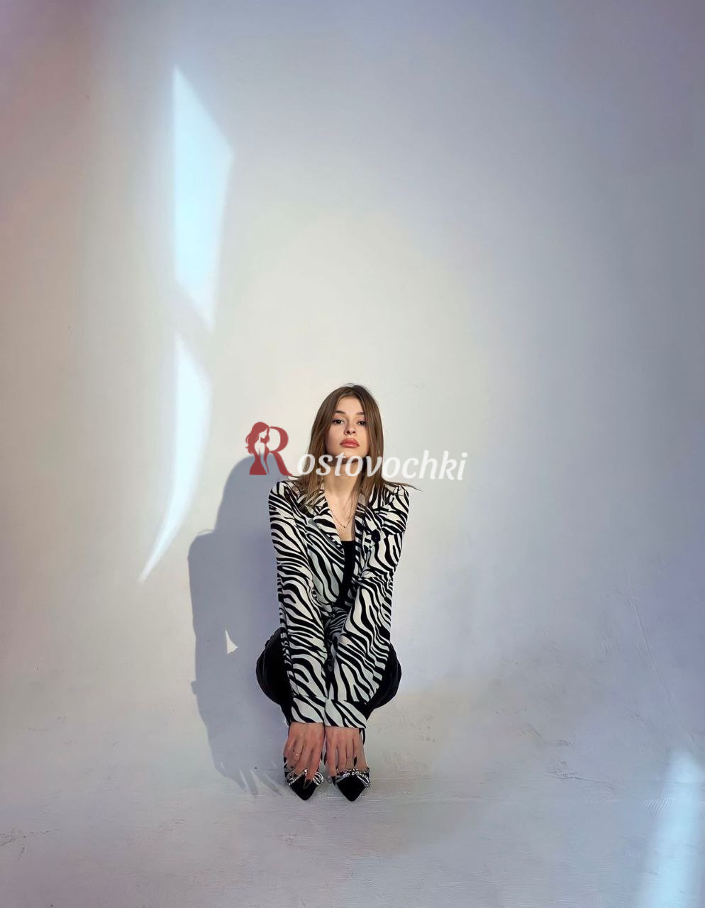 проститутка Энджел — возраст 26, рост 170, вес 41, размер груди 4