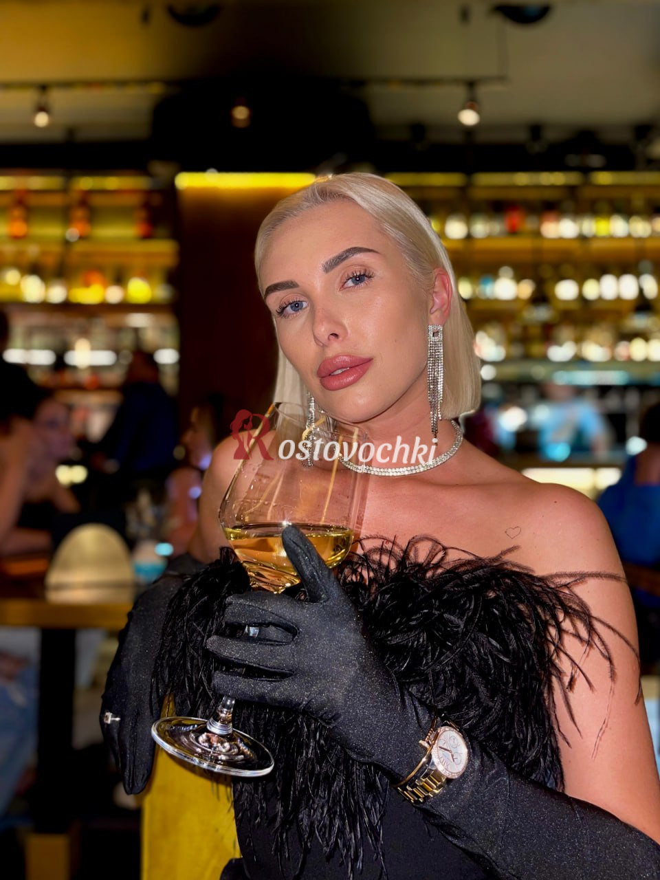 проститутка Роза — возраст 26, рост 180, вес 71, размер груди 2